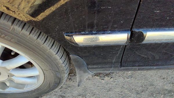 2004-2005 Hyundai Xg350 Driver Left Moulding From Fender Oem Trim Strip Black — photo 3