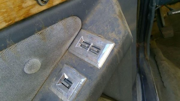 85-91 Chevy G20 Van Driver Left Front Power Window Master Control Switch Buttons — photo 4