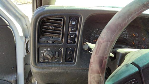 2005-07 Sierra 1500 Hd Trim Bezel Around Speedometer Dash Surround Panel Pewter — photo 3