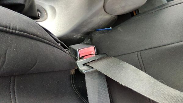 2000 01 Focus Station Wagon Driver Left Front Seat Belt Buckle Receiver Gray Ea — photo 5