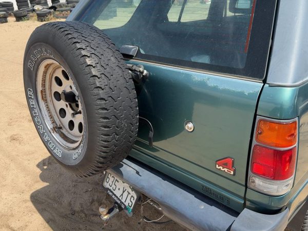 1995 Isuzu Rodeo Trunk/decklid/hatch/tailgate Green 732 — photo 3