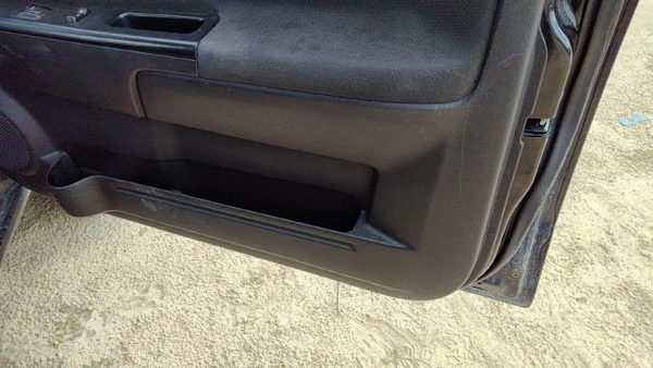 2007-12 Gmc Canyon Passenger Right Front Door Trim Panel With Switches Ebony 19J — photo 9