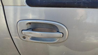 2000-2005 Chevy Venture Passenger Right Front Outside Door Handle Oem Silver 17U