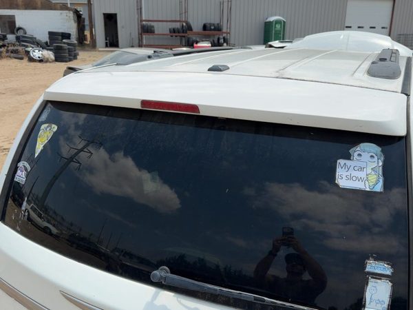 2011-2016 Chrysler Town & Country Rear Spoiler Back Wing Oem White Pw1 — photo 1