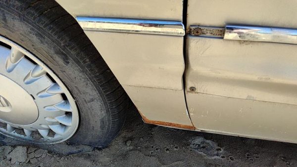 1997-2005 Park Ave Ultra Driver Left Moulding From Fender Oem Trim Strip Silver — photo 2