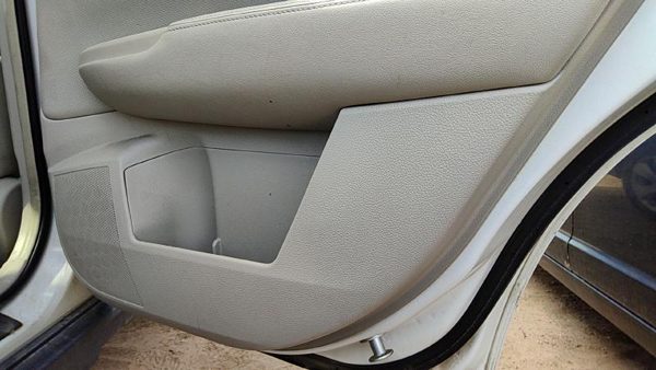 12 Subaru Legacy Outback Passenger Right Rear Door Trim Panel Wth Switches Ivory — photo 7
