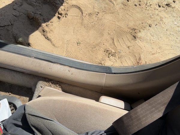 1997-2001 Toyota Camry Passenger Right Lower Sill Step Plate OEM Oak FT4 — photo 2