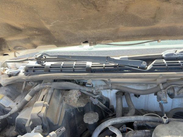 2001 Chevy S10 Blazer Passenger Right Windshield Wiper Arm Blade Lever 15029690 — photo 3