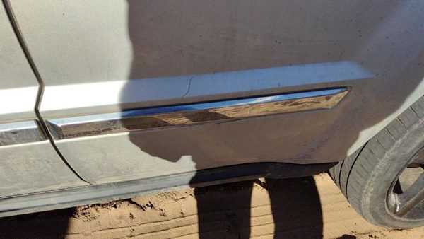 05-10 Grand Cherokee Driver Left Rear Moulding From Door Oem Back Trim Strip — photo 1