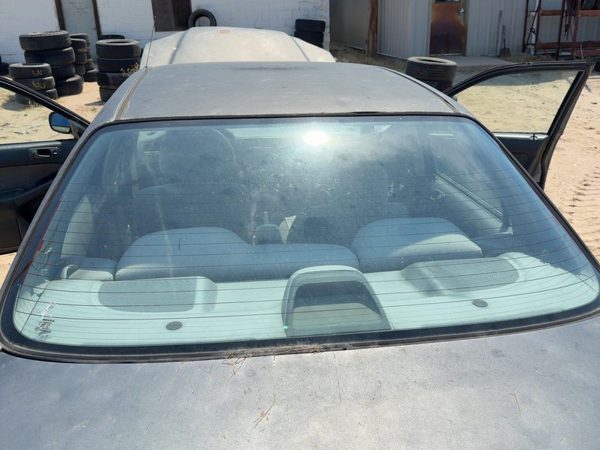 1996-1998 Honda Civic Back Glass Rear Window Oem 4812285 — photo 3