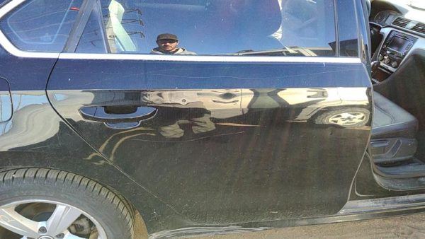 2013 Volkswagen Passat Rear Door RH Black A1 — photo 1