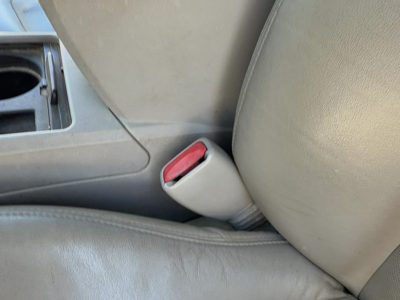 2004-2006 Cadillac Srx Driver Left Front Seat Belt Buckle Receiver Oem Gray 132
