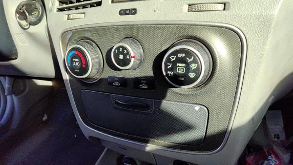 2006 Hyundai Sonata Dash Cubby Trim Bezel Around Heater Control Oem — photo 3