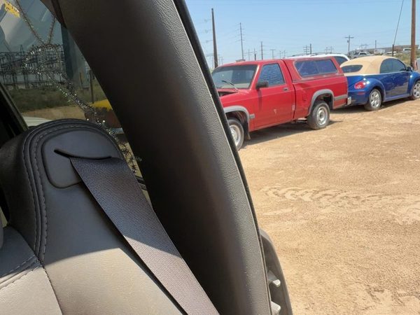 2000-2006 Chevy Suburban 1500 Driver Left Upper B-Pillar Trim Panel Gray 92I — photo 4