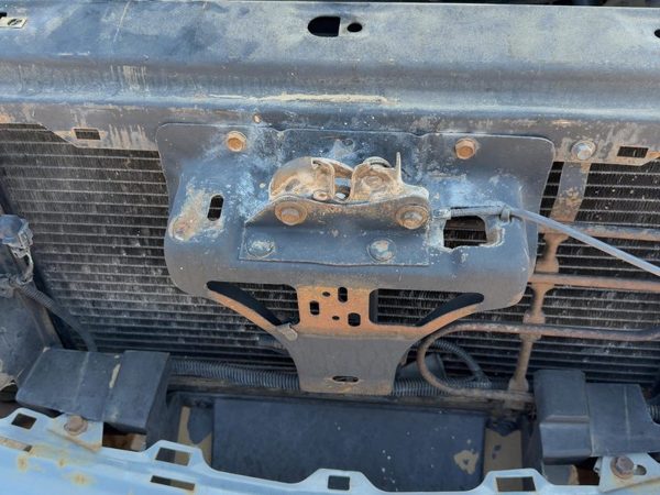 1998-2005 Chevy S10 Blazer Hood Latch Assembly With Bracket Oem 15009394 — photo 1