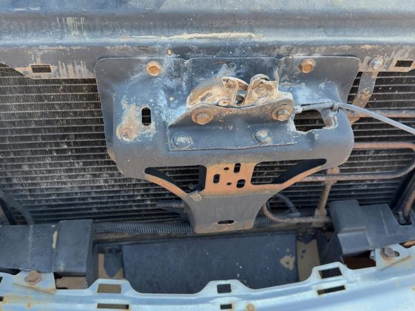 1998-2005 Chevy S10 Blazer Hood Latch Assembly With Bracket Oem 15009394 — photo 3