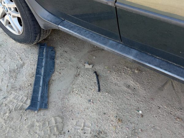 2000-2006 Bmw X5 Passenger Right Lower Rocker Panel Moulding Oem E53 51718408706 — photo 7