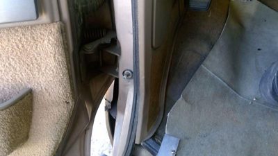 1985-1995 Chevy Astro Driver Left Lower Kick Trim Panel Oem Tan