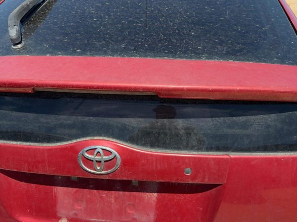 04-09 Prius Rear Spoiler Wing Lid Mounted Without Raised Fin Barcelona Red 3R3 — photo 2