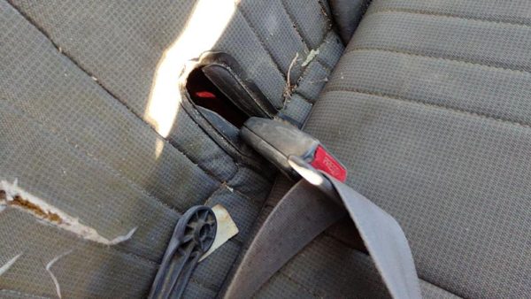 1995-1997 Nissan Hardbody Driver Left Front Seat Belt Buckle Receiver Oem Gray — photo 5