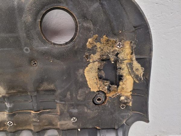 2003 Kia Optima Engine Cover 351.KI1O03 — photo 3