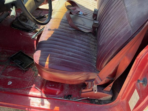82-93 Chevy S10 Pickup Front Bench Seat Red Oem — photo 3