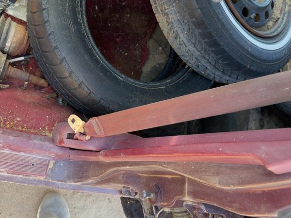 85-90 Buick Park Ave Driver Left Front Seat Belt Retractor Oem Shoulder Red — photo 2