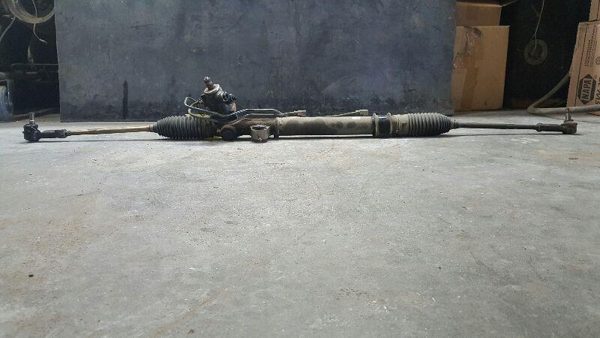2006 Mitsubishi Endeavor Steering Gear (incl. Rack) OEM Gear/rack Power Rack — photo 1