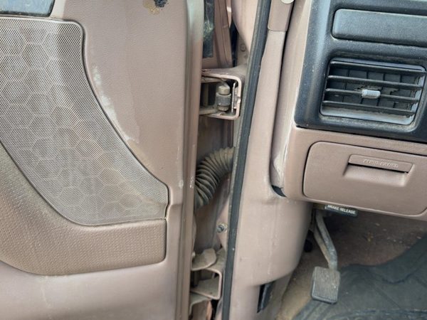 1997 Ford F250 Driver Left Lower Kick Trim Panel Oem Brown Rk — photo 5