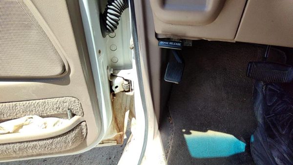 1991-1994 Ford Explorer Driver Left Lower Kick Trim Panel Oem Tan — photo 1