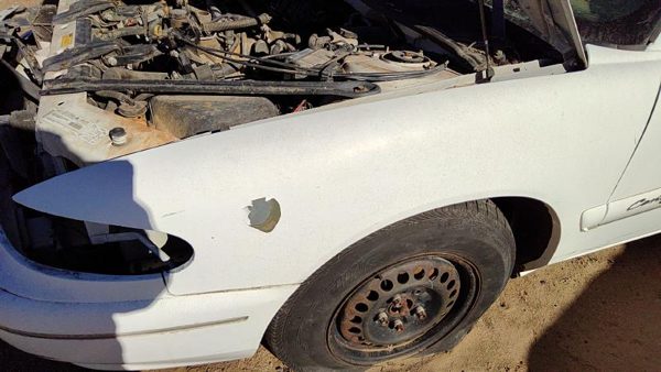 1997-2005 Buick Century Driver Left Front Fender Oem White 12455103 — photo 4