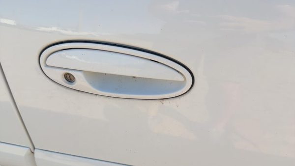 1997-2003 Buick Century Passenger Right Front Outside Door Handle Oem White — photo 2