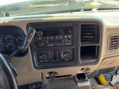 05-07 Silverado 2500 Trim Bezel Around Speedometer Dash Surround Panel Tan 52D