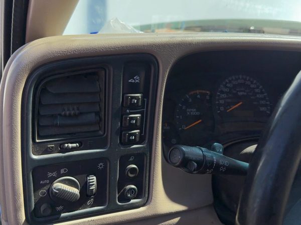 05-07 Silverado 2500 Trim Bezel Around Speedometer Dash Surround Panel Tan 52D — photo 2
