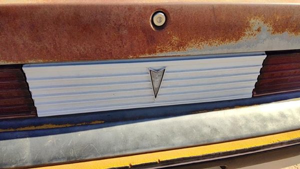 85-87 Pontiac Sunbird License Plate Trim Surround Panel 2Dr Tail Trunk Finish — photo 3