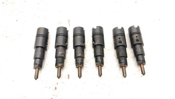2001-2002 Dodge Ram 2500 Set Of 6 Fuel Injectors 5.9L Cummins Oem 05018177Aa — photo 1