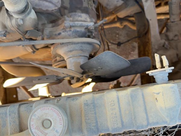 1978-1981 Dodge D150 Complete Cooling Fan Blade Assembly With Clutch Oem — photo 3