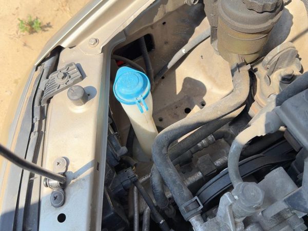 01-06 Elantra Windshield Washer Fluid Reservoir With Pump Oem Wiper Tank Sedan — photo 2