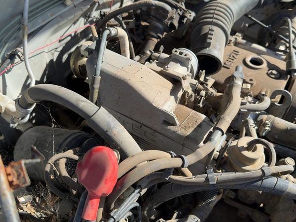 1989-1992 Isuzu Pup Upper Intake Manifold Oem 2.6L 8943416781 — photo 2