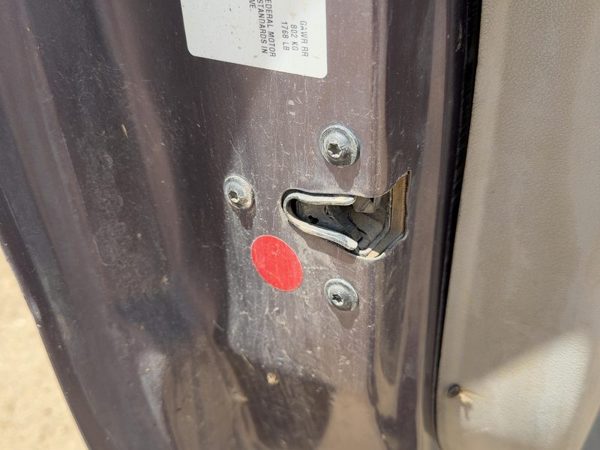 2005-2010 Chevy Cobalt Driver Left Front Door Latch With Rods/Cables Oem Coupe — photo 3