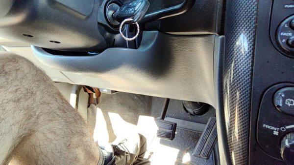 05-07 Caravan Lower Dash Under Column Knee Bolster Trim Panel Oem Slate Gray D5 — photo 3