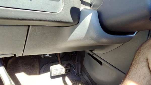 05-07 Caravan Lower Dash Under Column Knee Bolster Trim Panel Oem Slate Gray D5 — photo 2
