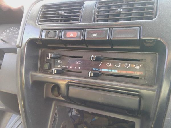 95 Nissan Pathfinder Temperature Control Module In Dash Heater Ac Head Unit Oem — photo 3