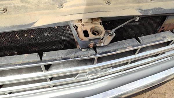 1989 Chevrolet S10 Radiator Support — photo 2