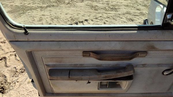 1981-1993 Dodge D350 Driver Left Inside Door Trim Panel Oem — photo 2