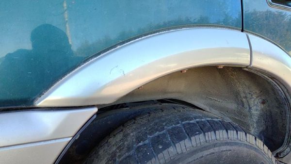 98-02 Honda Passport Rh Passenger Right Rear Flare Moulding On Quarter Panel Oem — photo 1
