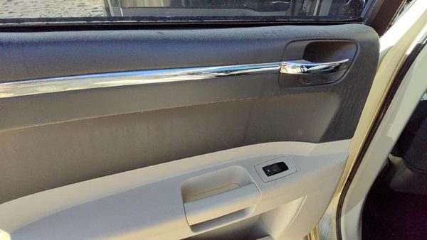 05-07 Chrysler 300 Driver Left Rear Door Trim Panel With Switches Back Gray D1 — photo 5