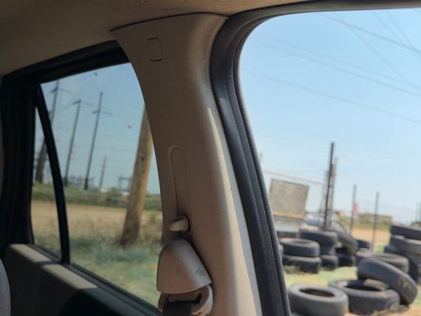 2002-2007 Saturn Vue Redline Driver Left Upper B-Pillar Trim Gray 17D — photo 1