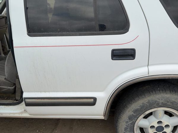 1998 Blazer S10/jimmy S15 Rear Door LH White 50U — photo 2