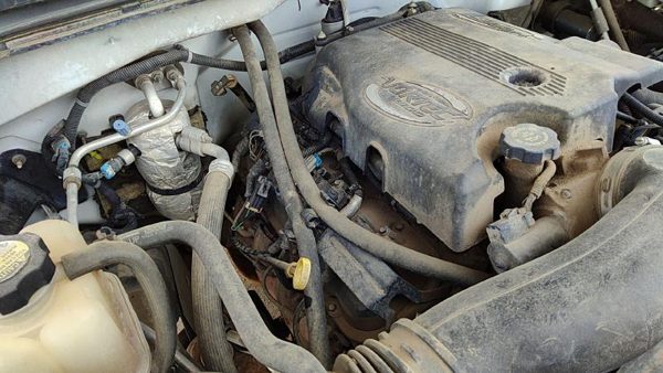 2001 2002 Silverado 2500 Hd Passenger Right Valve Cover Oem 8.1l Rh 12559595 — photo 2